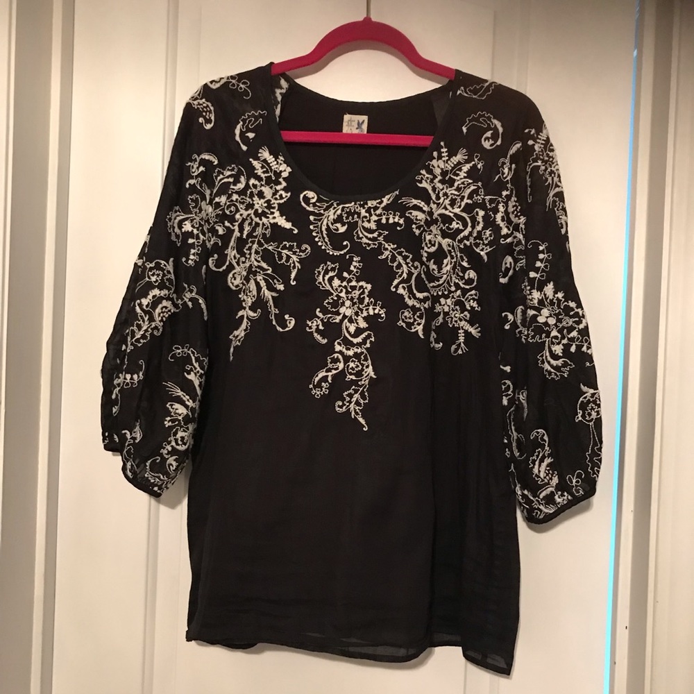 Anthropologie Edme & Esyllte embroidered top